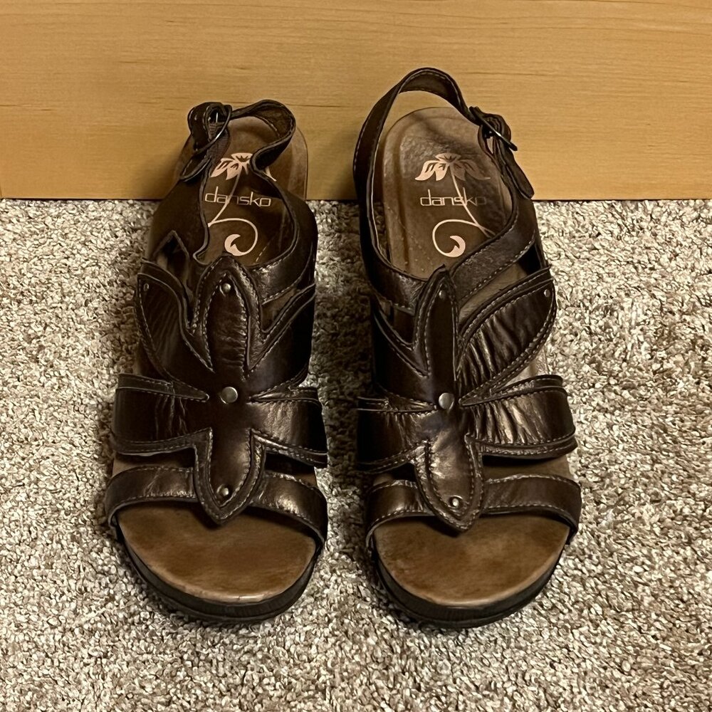 Dansko Women's Brown Leather Sandals: Size 39